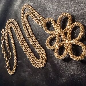 Vintage designer Sarah Cavender long pendant necklace 30+4 inches long .
